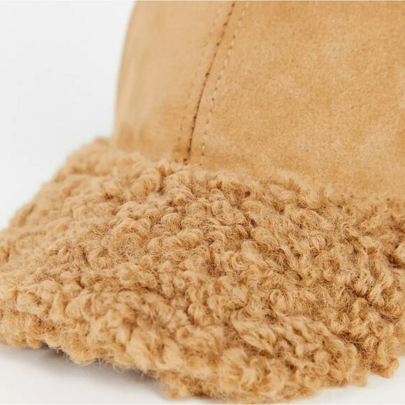 Topshop Suedette sherpa mix Cap in Beige fuzzy brim - Picture 3 of 10